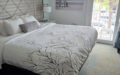 Ocean Sands Beach Boutique Inn - 1 Acre Private Beach