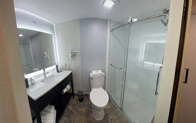 Ocean Sands Beach Boutique Inn - 1 Acre Private Beach