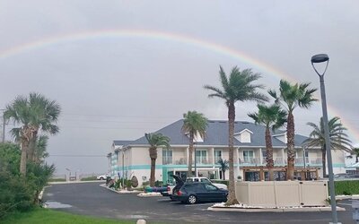 Ocean Sands Beach Boutique Inn - 1 Acre Private Beach