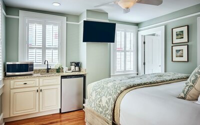 The Collector Inn - Adults Only