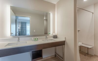 Holiday Inn Hotel & Suites Jefferson City by IHG