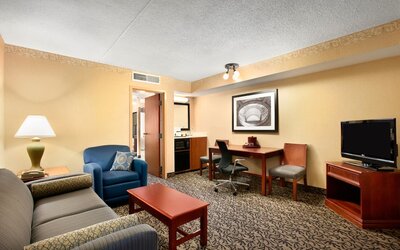 Capitol Plaza Hotel Jefferson City