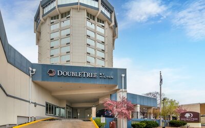 DoubleTree by Hilton Hotel Jefferson City