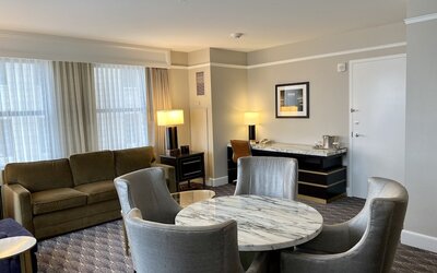 Hilton President Kansas City