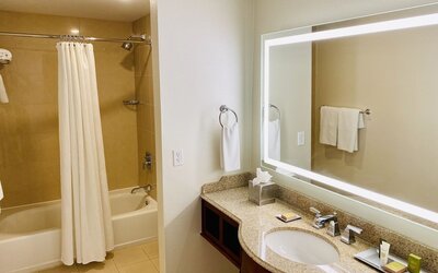 Hilton President Kansas City