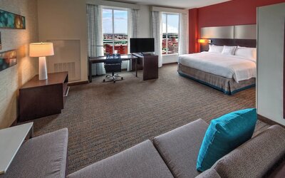 Residence Inn by Marriott Kansas City Downtown/ Convention