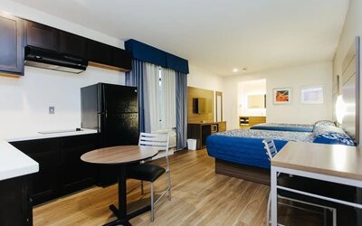 Day use room with kitchette at Palace Inn Blue CityCentre.