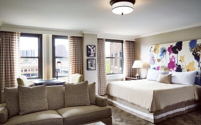 The Raphael Hotel, Autograph Collection