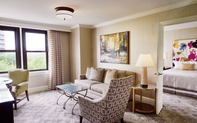 The Raphael Hotel, Autograph Collection