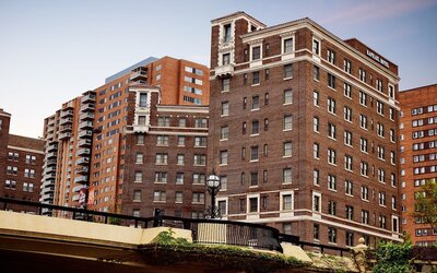 The Raphael Hotel, Autograph Collection