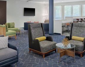 Courtyard by Marriott Kansas City Shawnee