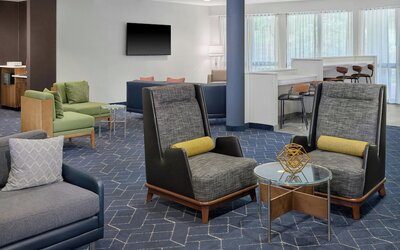 Courtyard by Marriott Kansas City Shawnee