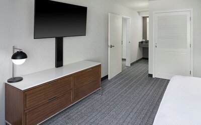 Courtyard by Marriott Kansas City Shawnee