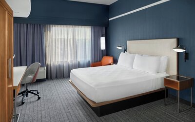 Courtyard by Marriott Kansas City Shawnee