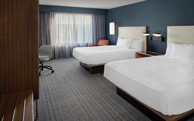 Courtyard by Marriott Kansas City Shawnee