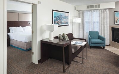 Residence Inn by Marriott Kansas City Country Club Plaza