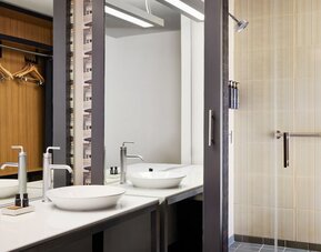 Aloft by Marriott Leawood-Overland Park