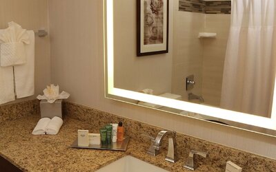 Hilton Kansas City Airport