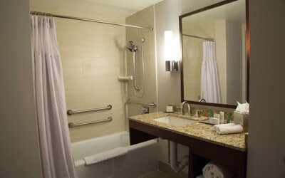 Hilton Kansas City Airport