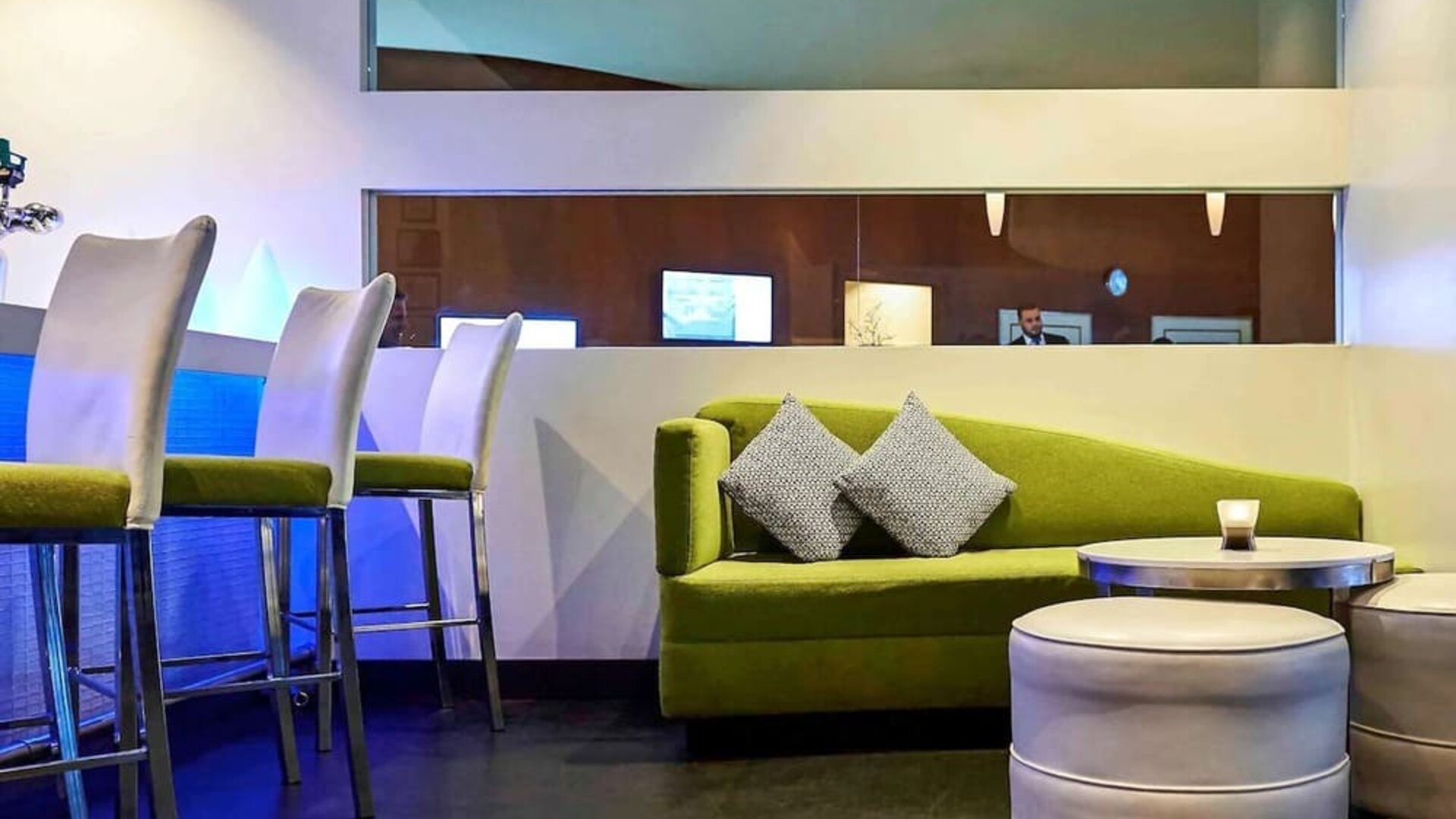Lobby and lounge area at Novotel Toronto North York.