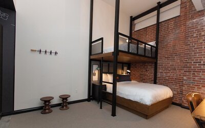 Crossroads Hotel