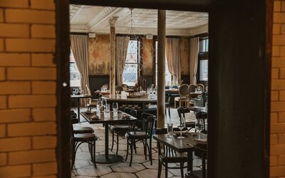 Crossroads Hotel