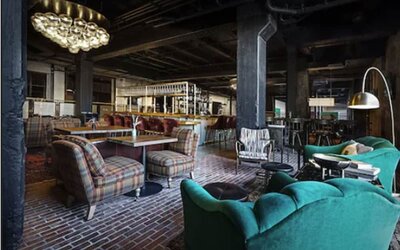 Crossroads Hotel