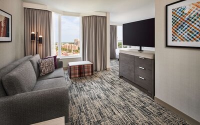 Hilton Kansas City Country Club Plaza