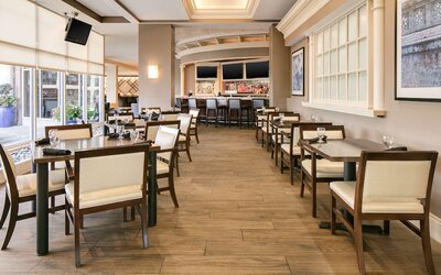Hilton Kansas City Country Club Plaza