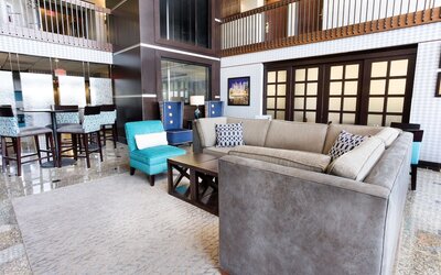 Drury Inn & Suites Kansas City Airport