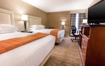 Drury Inn & Suites Kansas City Airport