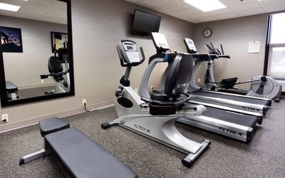Drury Inn & Suites Kansas City Airport