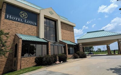 Hotel Lotus Kansas City Stadium