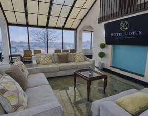 Hotel Lotus Kansas City Stadium