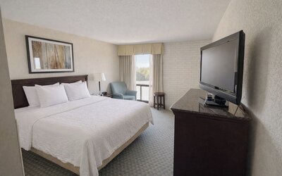 Hotel Lotus Kansas City Stadium