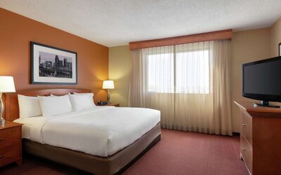 Embassy Suites by Hilton Kansas City International Airport