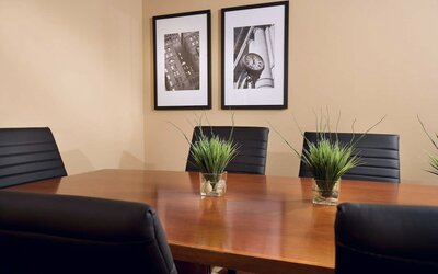 Embassy Suites by Hilton Kansas City International Airport