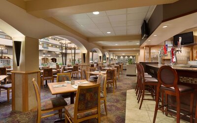 Embassy Suites by Hilton Kansas City International Airport
