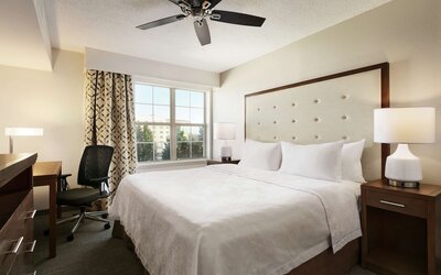 Homewood Suites by Hilton Kansas City-Airport