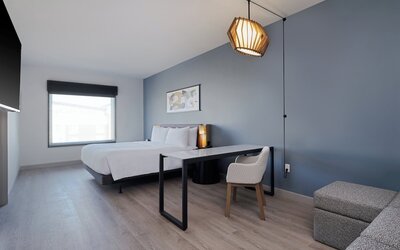 Atwell Suites Kansas City Airport by IHG