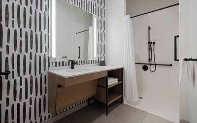 Atwell Suites Kansas City Airport by IHG