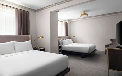 Hotel Phillips Kansas City Curio Collection by Hilton