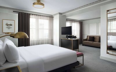 Hotel Phillips Kansas City Curio Collection by Hilton