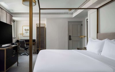 Hotel Phillips Kansas City Curio Collection by Hilton