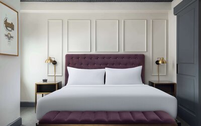 Hotel Phillips Kansas City Curio Collection by Hilton
