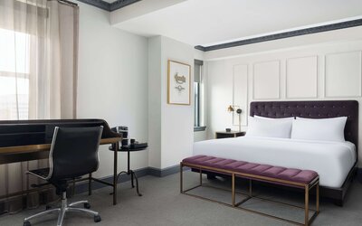 Hotel Phillips Kansas City Curio Collection by Hilton