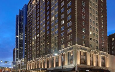Hotel Phillips Kansas City Curio Collection by Hilton