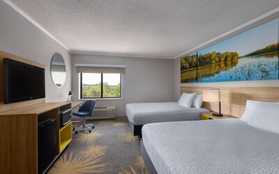 Days Inn & Suites by Wyndham Kansas City South