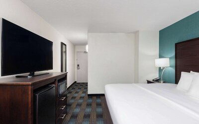 Wingate by Wyndham Kansas City