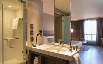AC Hotel Kansas City Plaza